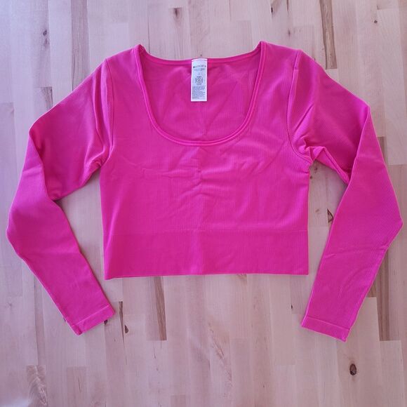 Athleta Tops - Athleta Womens Aurora Seamless Crop Top Long Sleeve Tulip Pink Size L Yoga Gym